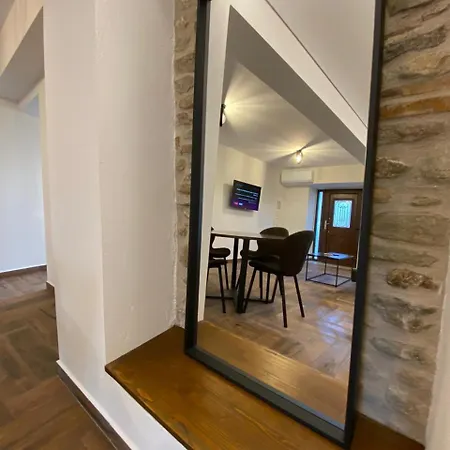 D House 2 Apartament