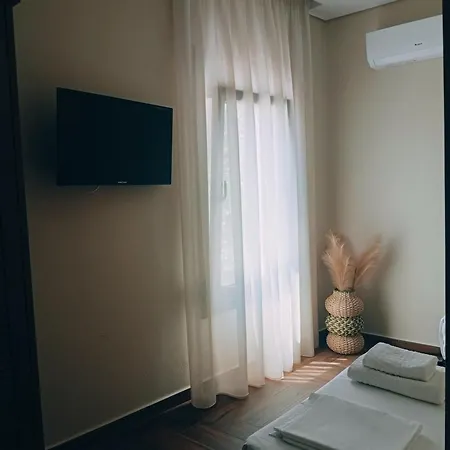 D House 2 לימנריה