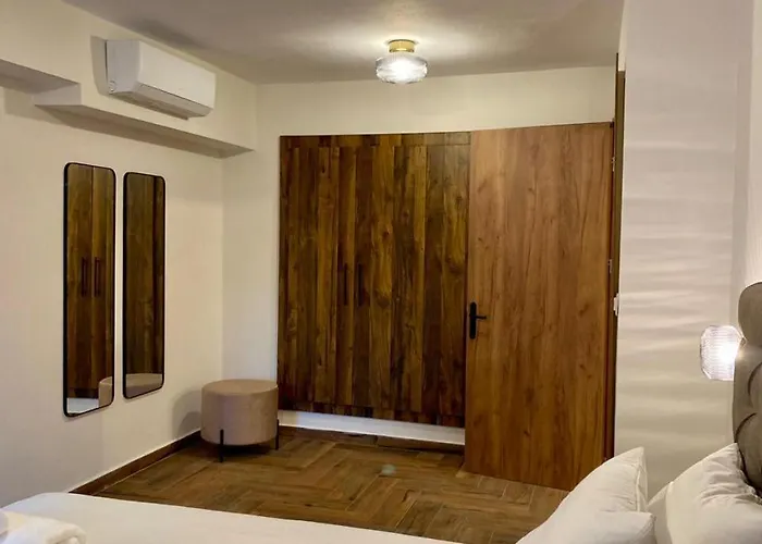 Apartment D House 2 *